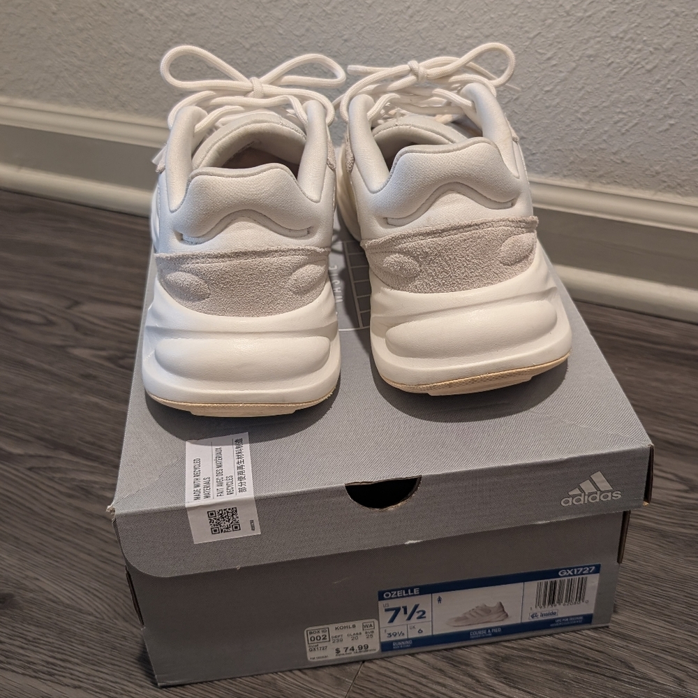 Adidas Cloudfoam Ozelle Running Shoes - Picture 8 of 10